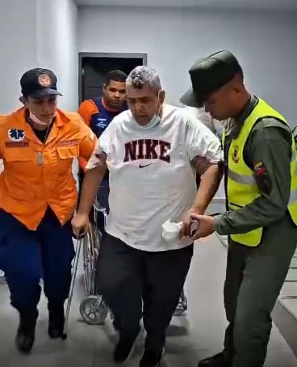 Reciben y atienden a damnificados de La Guaira en Puerto La Cruz