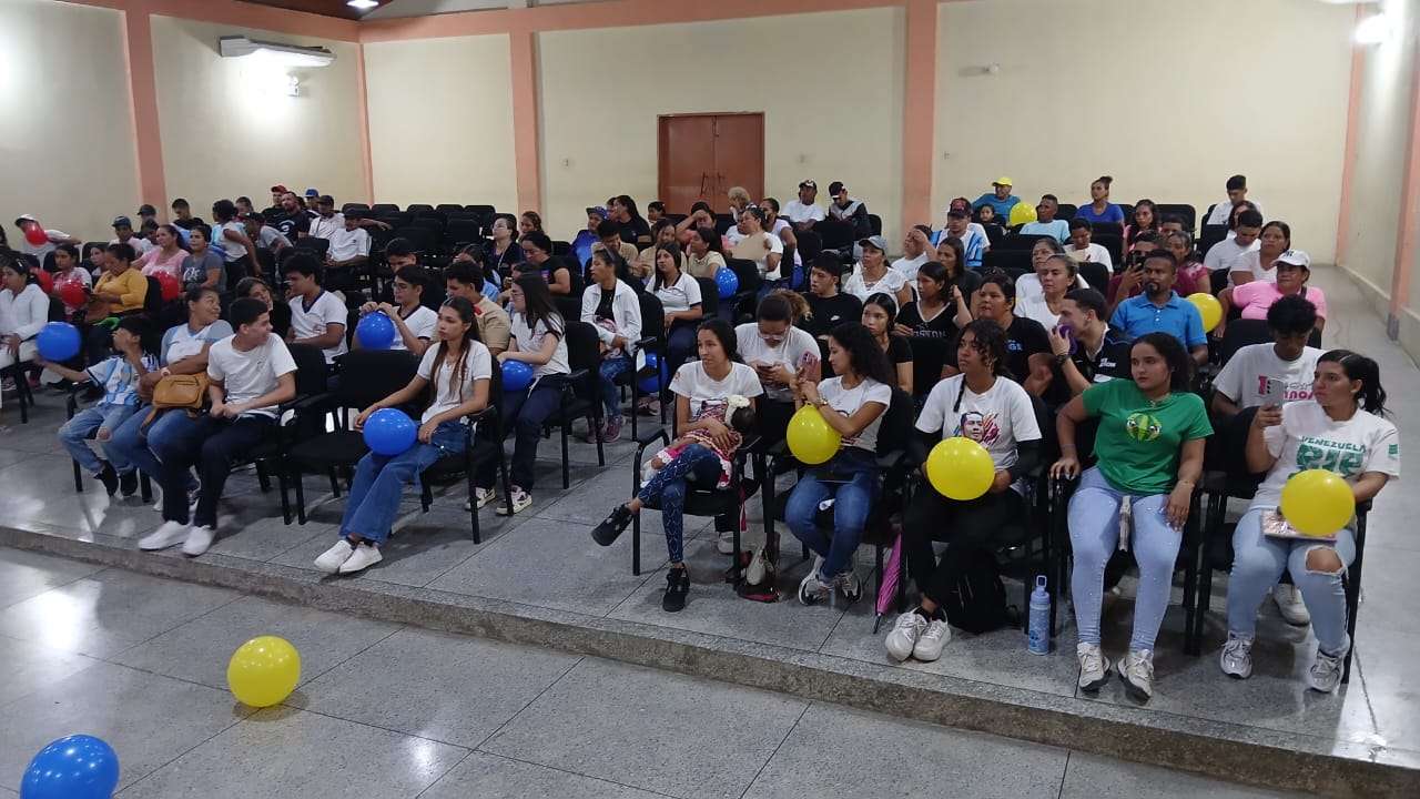 Juventud yaracuyana se moviliza para consulta popular del 12 de julio