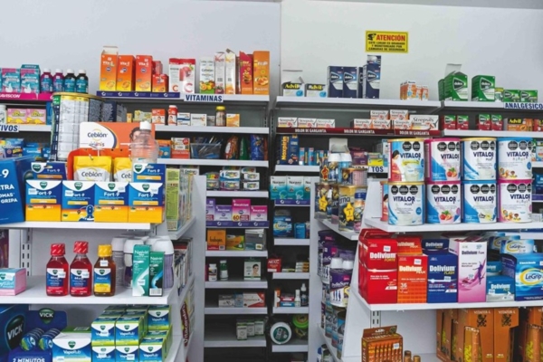 Cavefar garantiza abastecimiento de medicamentos y dice que 6 farmacias están abiertas en La Guaira