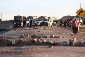 Bolivia mantiene 44 puntos de bloqueo al inicio de estadop de excepción