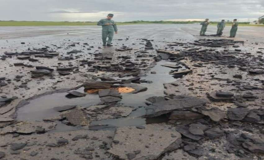 Rayo impacta calle de rodaje del Aeropuerto Internacional Manuel Carlos Piar en Puerto Ordaz