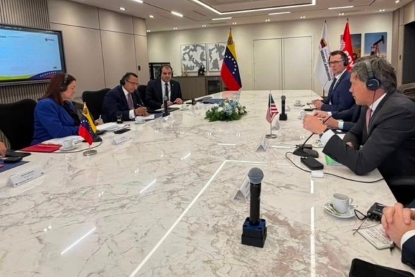 Avanzan reuniones para impulsar inversiones energéticas estadounidenses en Venezuela