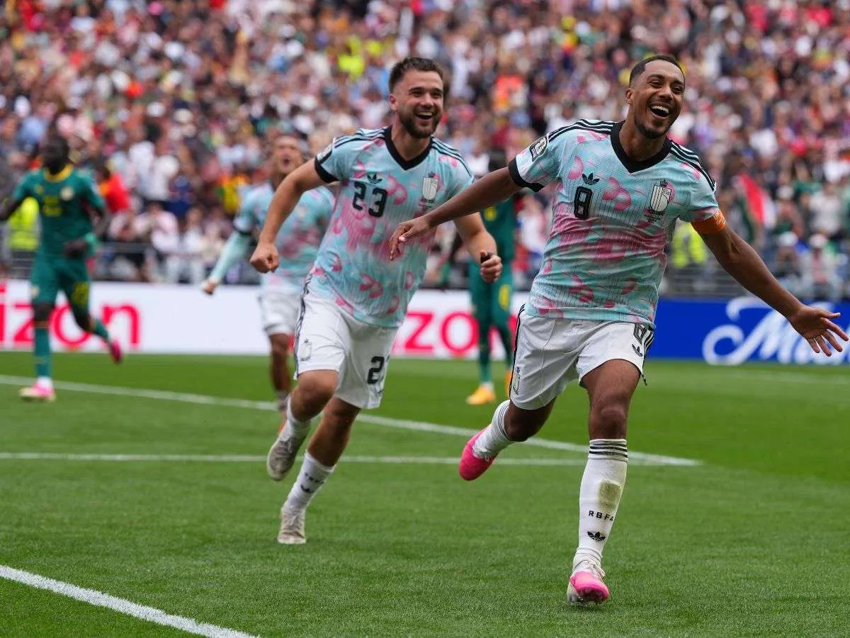 Bélgica triunfa con penal milagroso en extra tiempo