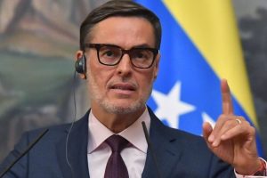 Félix Plasencia asumirá la Cancillería y Comercio Exterior