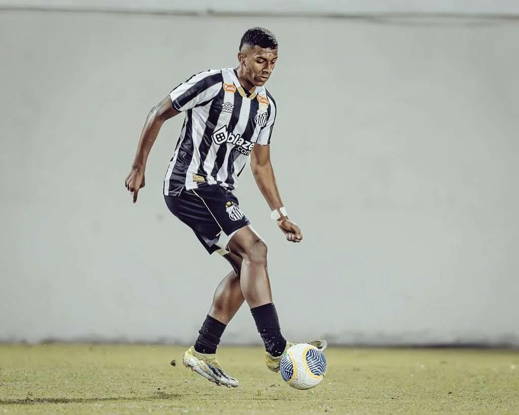 Caracas FC fichó a delantero colombiano