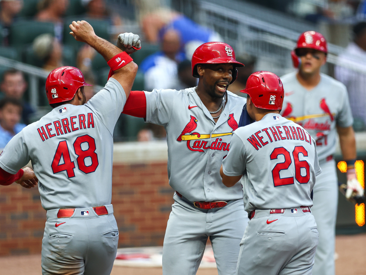 Walker, Church y Burleson pegan jonrones y Cardenales vencen