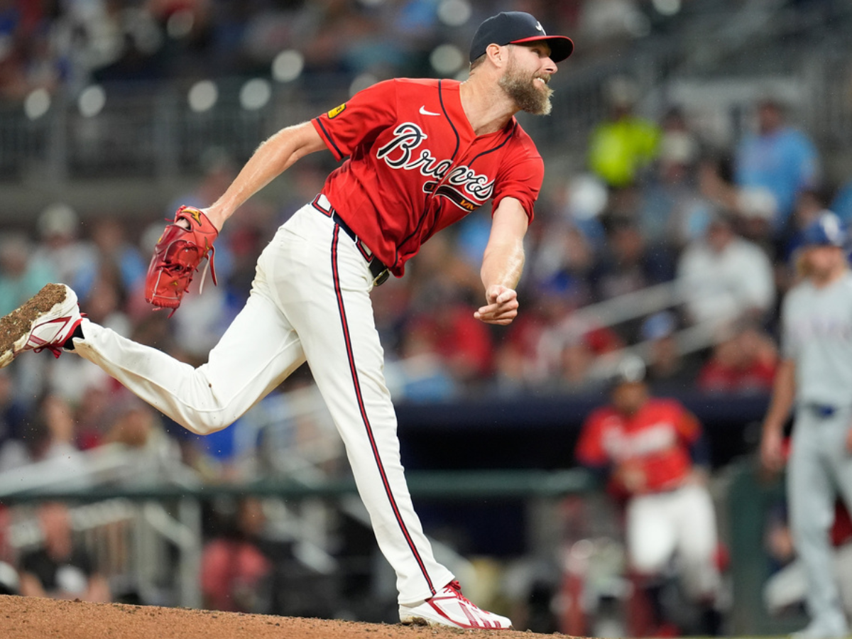 Sale emula a Randy Johnson en su camino hacia los 2,700 ponches de por vida