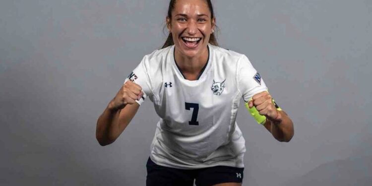 ICE detiene en el aeropuerto de Fort Lauderdale a una excapitana de fútbol venezolana tras fin del TPS
