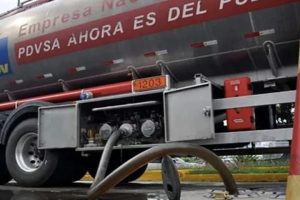 Ministra Henao asegura abastecimiento de combustible para maquinarias en labores de rescate