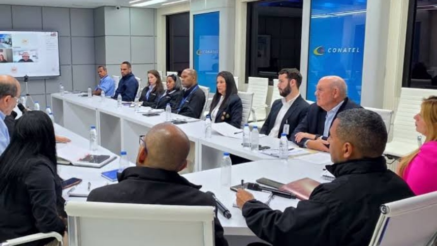 Conatel y Starlink discutieron formalización y regularización del internet satelital en Venezuela