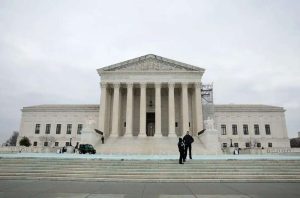 Supremo de EEUU bloquea intento de Trump de limitar la ciudadanía por nacimiento