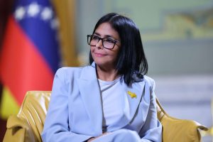 Presidenta (E) Delcy Rodríguez reafirma su compromiso con la paz