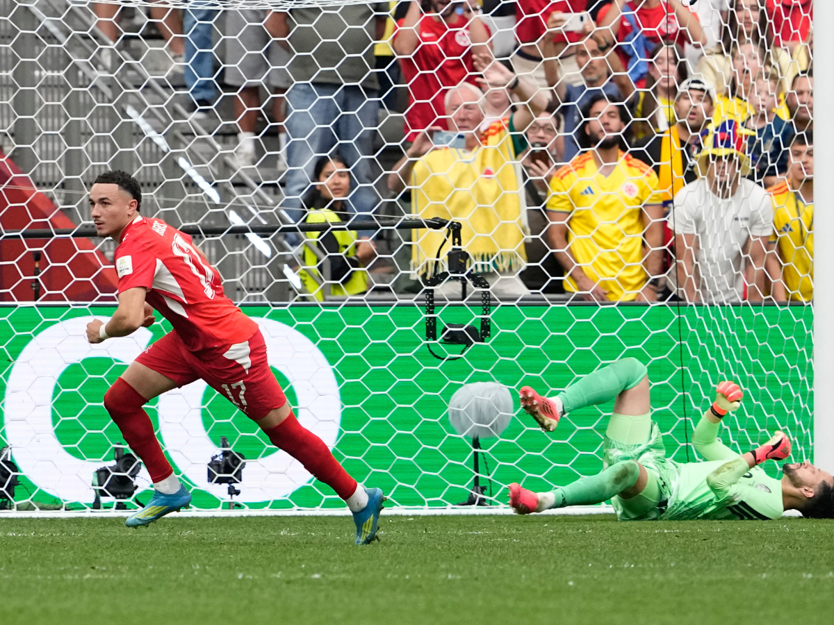 Suiza eliminó a Colombia y jugará con Argentina