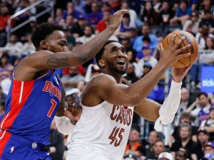 Donovan Mitchell extiende su pasantía con Cavaliers