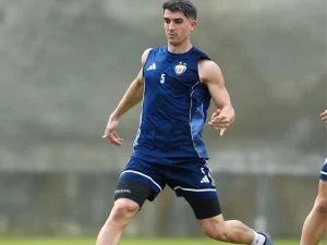 UCV FC reforzó su defensa con experimentado argentino