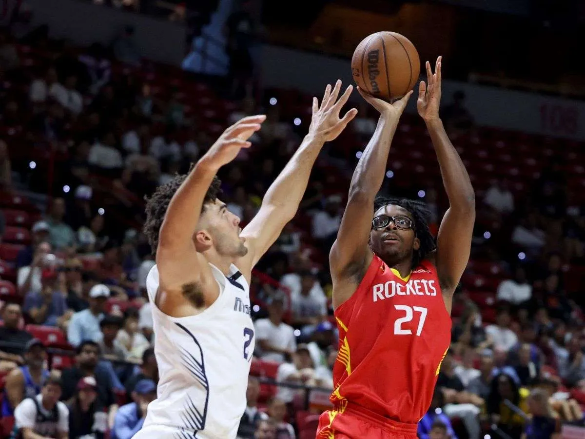 Los Rockets retienen a Isaiah Crawford