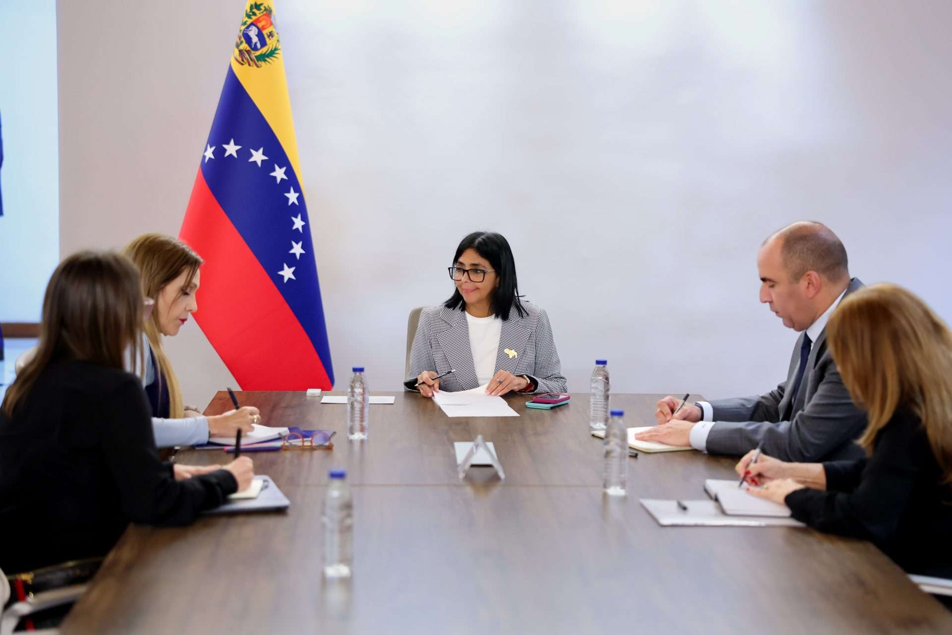 Venezuela Renace subisidiará compra de vivienda a afectados por terremoto