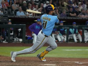 Jackson Chourio sentenció el triunfo de Cerveceros