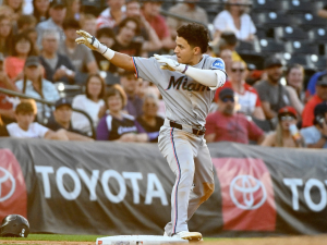 Javier Sanoja logra marca inédita para los Marlins