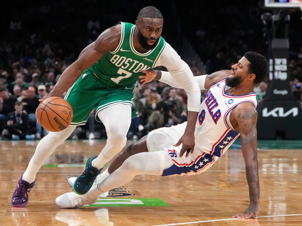 Philadelphia adquiere a Jaylen Brown a cambio de Paul George