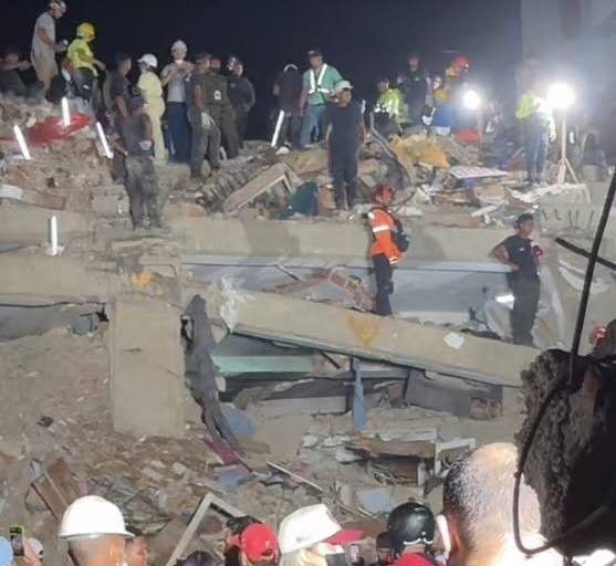 ¡Última hora! 29 días después de los terremotos periodista reporta vida entre escombros de la torre OPP-26 en La Guaira
