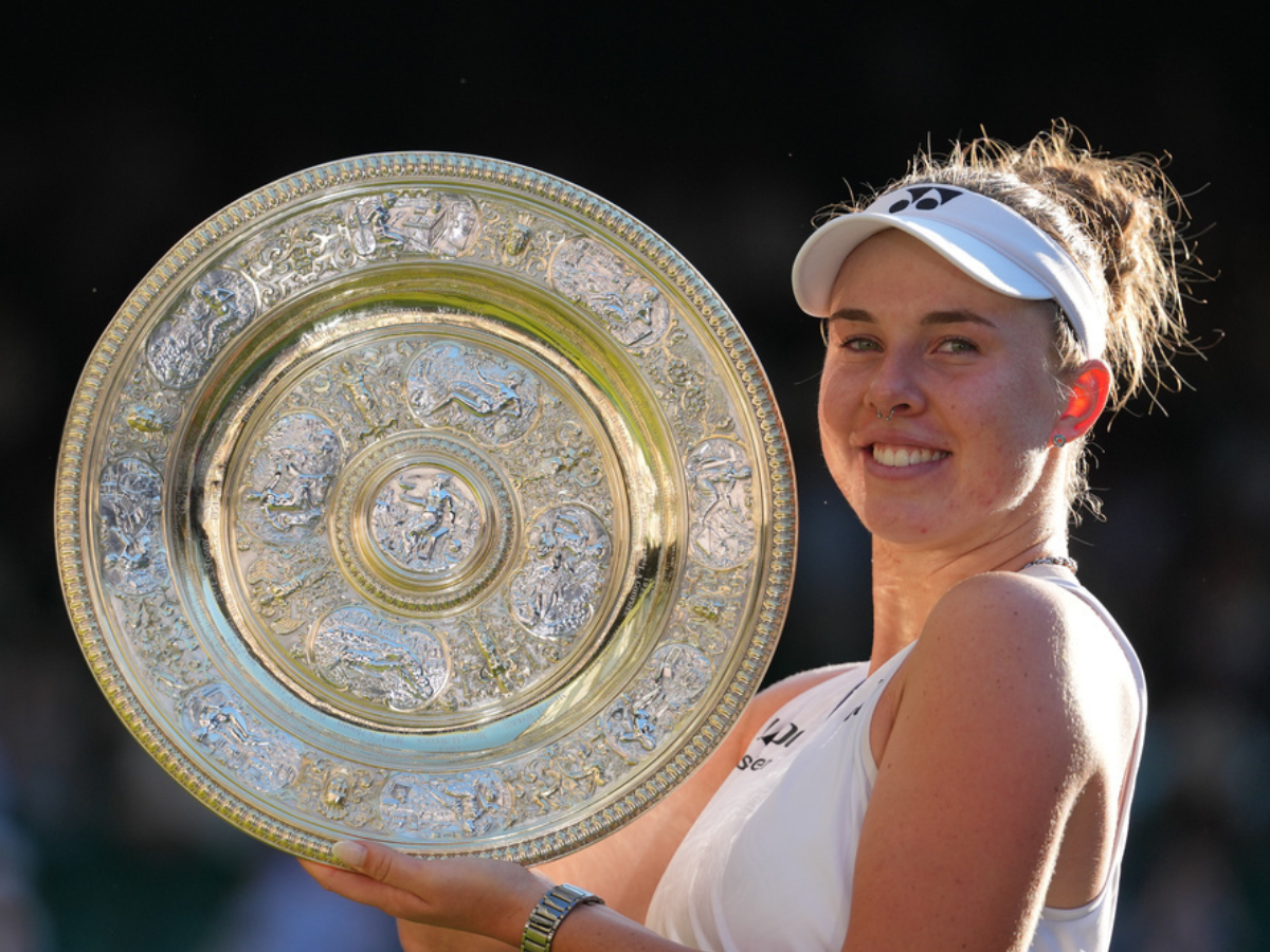 Linda Noskova resistió la presión y se coronó en Wimbledon