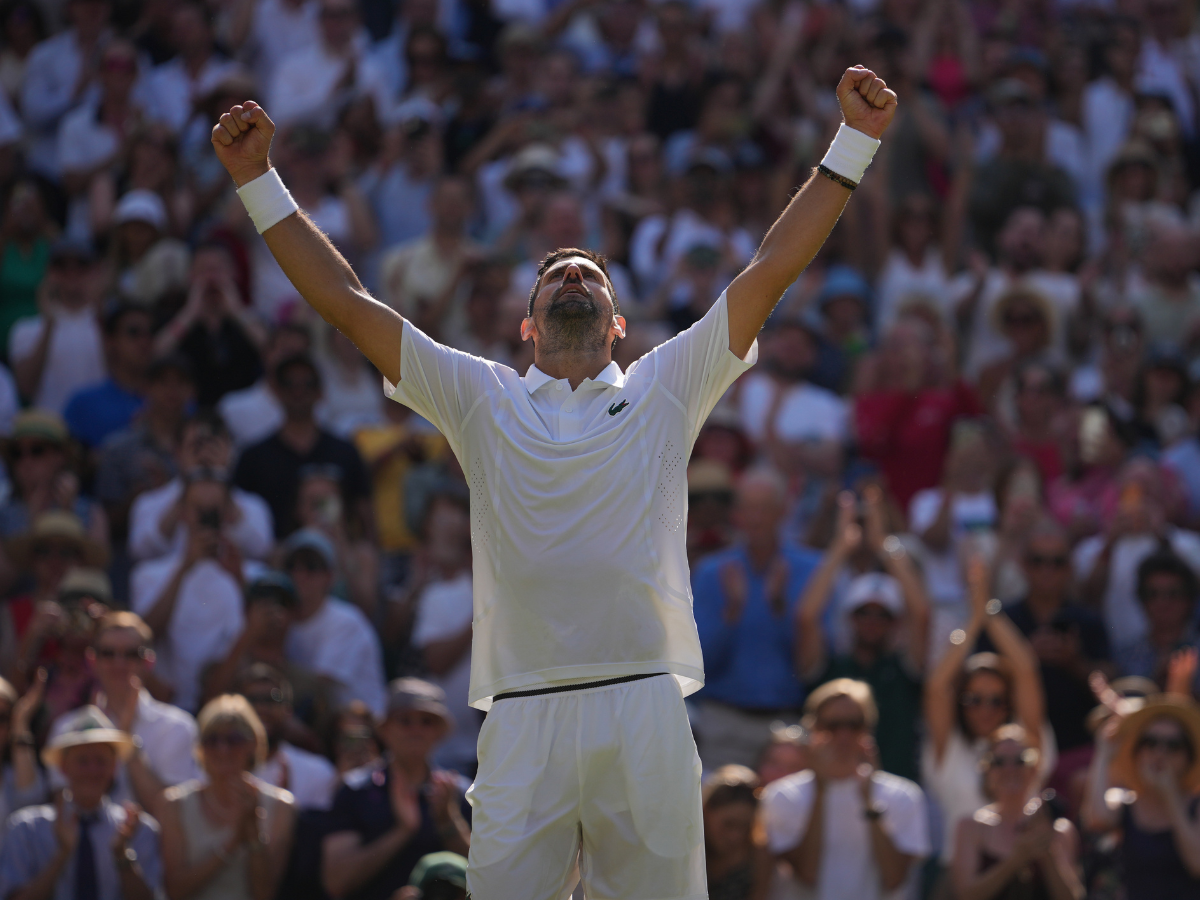 Novak Djokovic iguala récord de victorias de Federer en Wimbledon