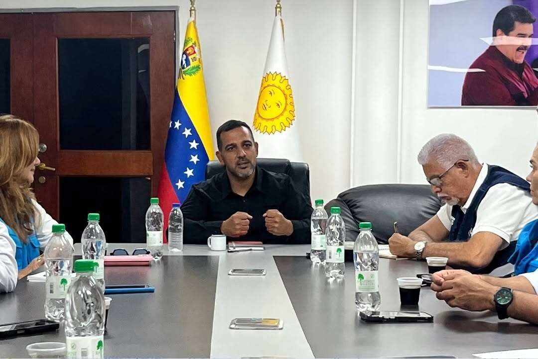 Expertos aportan estrategias de atención al pueblo de La Guaira