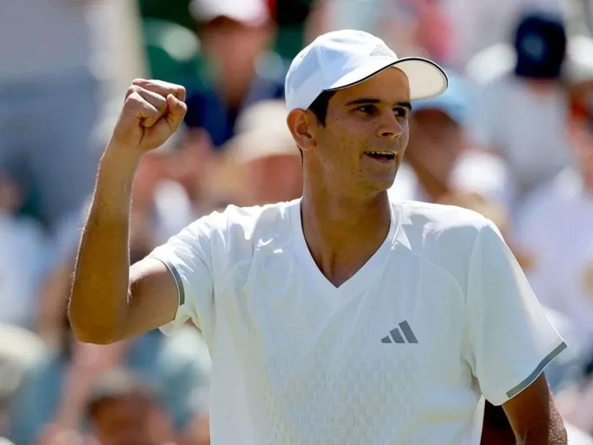 Jódar remonta a Carreño y avanza en Wimbledon
