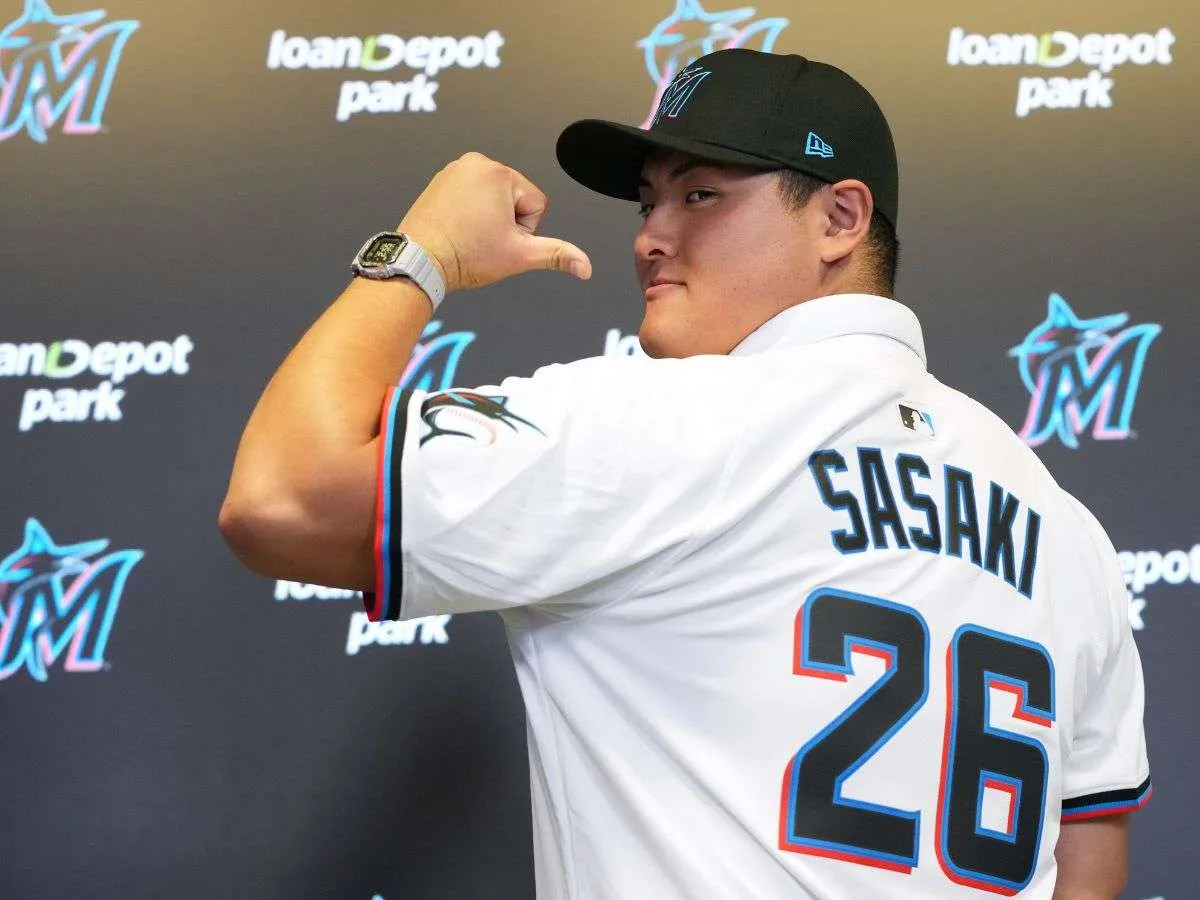 Marlins presentó al japonés Rintaro Sasaki