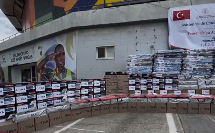 Turquía entrega tercera donación de ayuda humanitaria para afectados por sismos en La Guaira