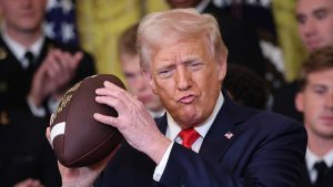«La prensa se volvería loca», Trump revela con qué fin podría invitar a Obama y Biden a la Casa Blanca