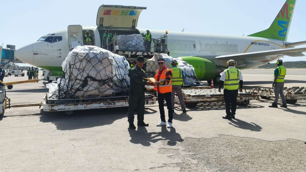 Llegan más de 7 t de ayuda humanitaria de Panamá para damnificados