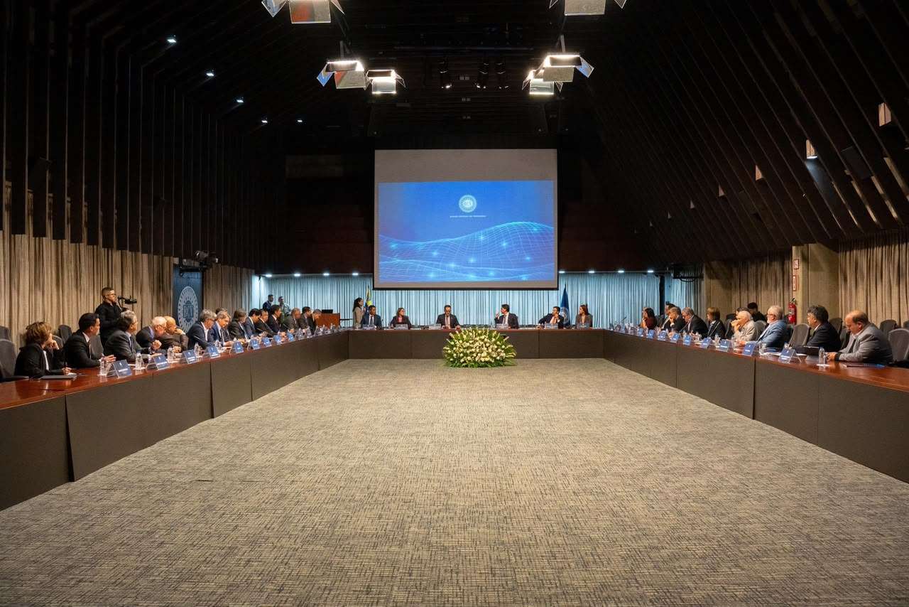 BCV y Gobierno evalúan estrategias para la reconstrucción del país