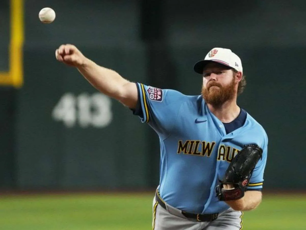 Brandon Woodruff se someterá a otra cirugía de hombro derecho