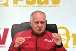 Cabello reconoce profesionalismo de las brigadas rescatistas en La Guaira
