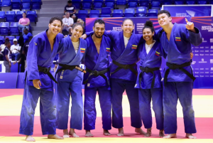 Judo dominó equipo mixto en Santo Domingo