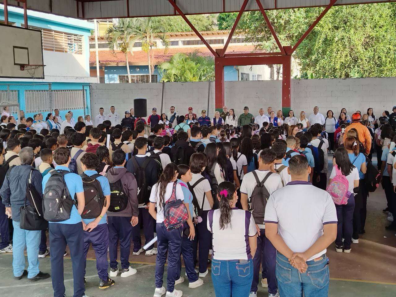 Fortalecen cultura de paz y prevención integral en instituciones educativas del país