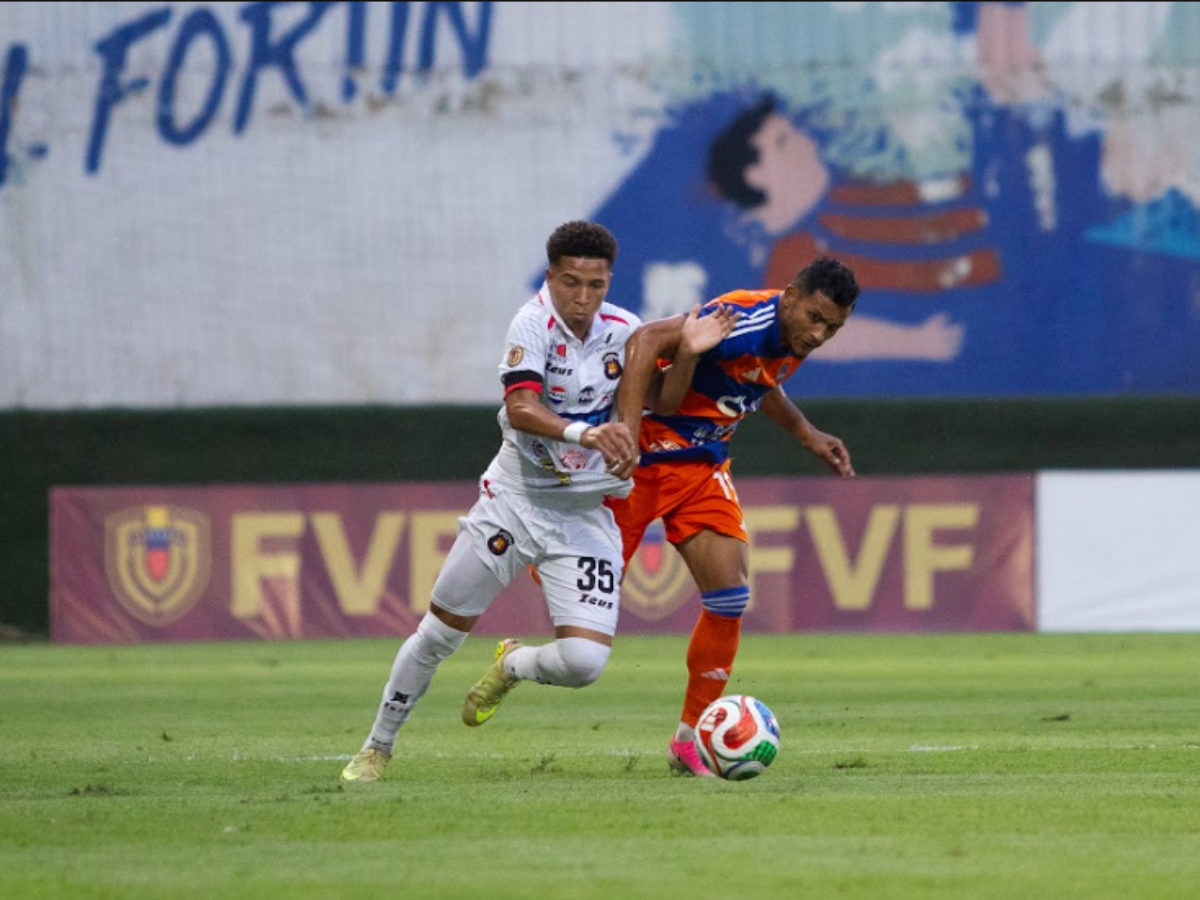 Academia Puerto Cabello impone condiciones y hunde al Caracas FC