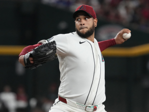Eduardo Rodríguez contuvo a los Dodgers y se apuntó la victoria