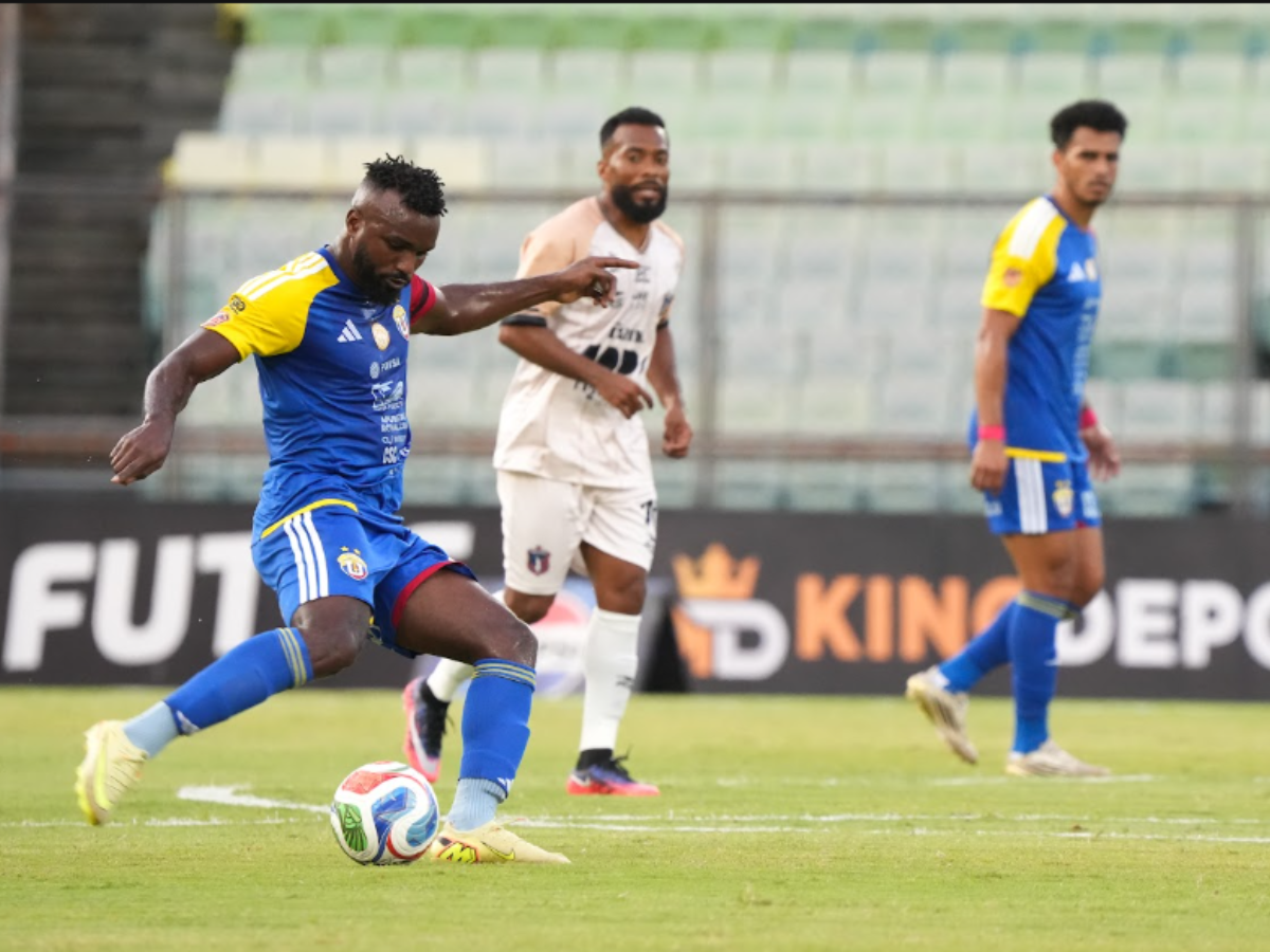 UCV remonta y suma su primer triunfo en el Torneo Clausura