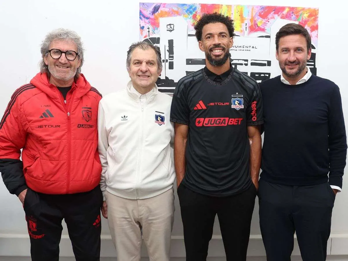 El portero 'Vozinha' fue presentado por Colo Colo