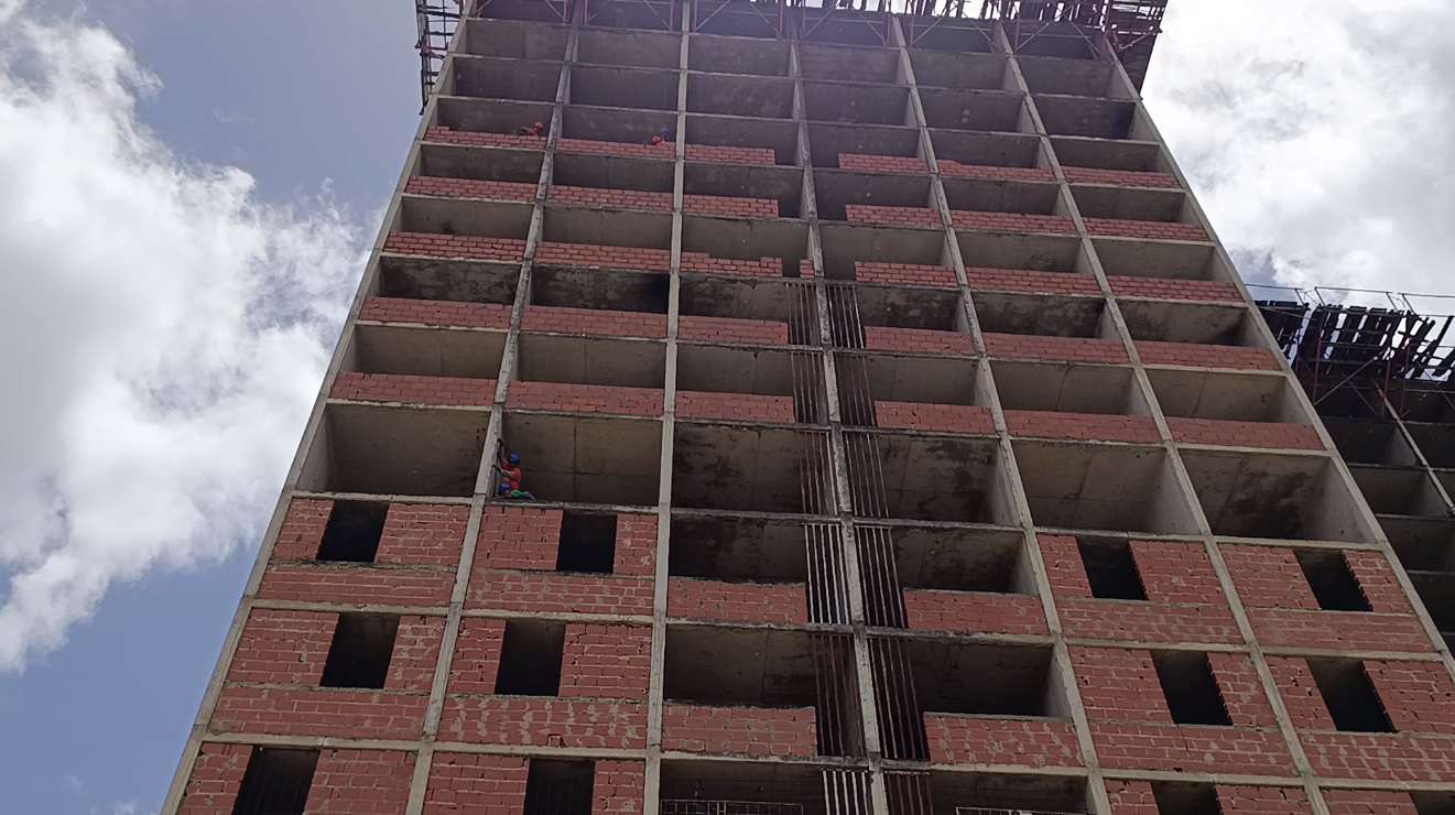 Se ejecutan obras en 30 torres de Ciudad Tiuna