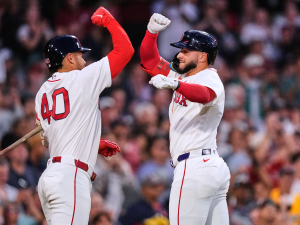 Wilyer Abreu la saca en la blanqueada de los Red Sox