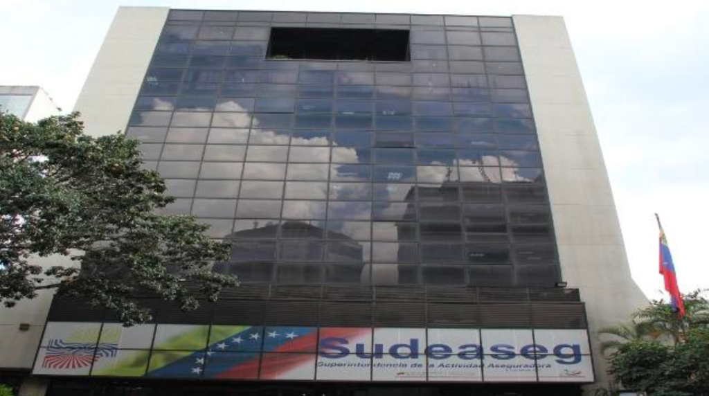 Sudeaseg abre registro para que cooperativas y empresas de seguros operen como canales alternativos bancarios